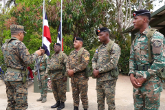 Comandante-del-Ejercito-supervisa-labores-de-vigilancia-y-control-en-frontera-sur-y-noroeste-con-Haiti-3