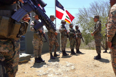 Comandante-del-Ejercito-supervisa-labores-de-vigilancia-y-control-en-frontera-sur-y-noroeste-con-Haiti-6