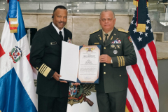 Comando-Sur-de-EE.UU_.-y-Ministerio-de-Defensa-de-RD-fortalecen-cooperacion-estrategica-y-de-seguridad-regional-1-scaled
