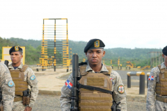 Inauguran-en-Sierra-Prieta-Competencia-de-Fuerzas-Especiales-FF.AA_.-y-P.N.-2024-6-scaled