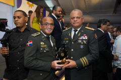 Industria-Militar-Dominicana-recibe-Reconocimiento-a-la-Innovacion-Industrial-Manufacturera-2025-4