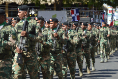 Militares-y-civiles-participan-en-magno-desfile-militar-en-homenaje-al-heroe-restaurador-general-Santiago-Rodriguez-10-scaled