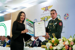 Ministerio-de-Defensa-a-traves-de-UNADE-gradua-192-nuevos-medicos-especialistas-en-hospitales-militares-universitarios-de-las-Fuerzas-Armadas-13 Ministerio-de-Defensa-a-traves-de-UNADE-gradua-192-nuevos-medicos-especialistas-en-hospitales-militares-universitarios-de-las-Fuerzas-Armadas-13