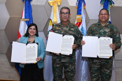 Ministerio-de-Defensa-ProDominicana-y-el-Instituto-Cartografico-Militar-firman-acuerdo-interinstitucional-de-cooperacion-1