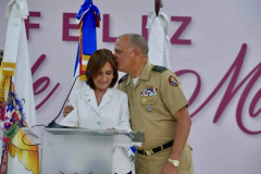 Ministerio-de-Defensa-y-ADEOFA-reconocen-el-heroismo-de-las-madres-militares-dominicanas-1