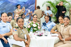 Ministerio-de-Defensa-y-ADEOFA-reconocen-el-heroismo-de-las-madres-militares-dominicanas-15