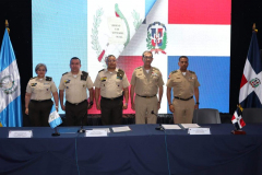 Ministerios-de-Defensa-RD-y-Guatemala-sellan-compromiso-para-expandir-en-la-region-formacion-de-civiles-y-militares-en-Derechos-Humanos-1