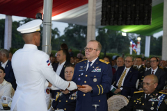 Ministro-de-Defensa-asiste-a-graduacion-Academia-Militar-32-scaled