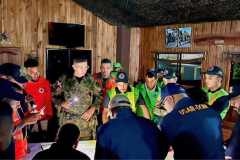 Ministro-de-Defensa-felicita-a-militares-participaron-en-rescate-de-senderista-extraviada-en-Constanza-10