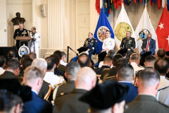 Ministro-de-Defensa-fortalece-lazos-estrategicos-en-Washington-y-recibe-importante-reconocimiento-internacional-15