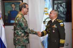 Ministro-de-Defensa-se-reune-con-Agregado-militar-de-Guatemala-en-RD-2