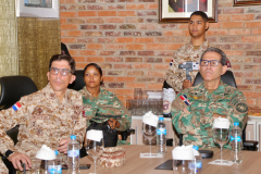 Ministro-de-Defensa-visita-instalaciones-del-CESFronT-en-Santo-Domingo-1-scaled