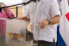 Ministros-de-la-Presidencia-y-de-Defensa-dan-primer-palazo-para-iniciar-segunda-fase-de-la-verja-perimetral-fronteriza-en-Dajabon-6