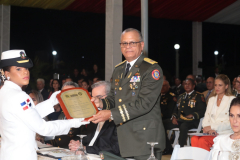 Presidente-Abinader-encabeza-graduacion-de-la-LXII-promocion-de-cadetes-de-la-Academia-Militar-Batalla-de-Las-Carreras-1