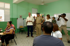 Presidente-Abinader-inicia-supervision-operativo-medico-de-accion-civica-que-realiza-el-Ministerio-de-Defensa-que-impactara-mas-de-2500-personas-con-150-medicos-especialistas-8