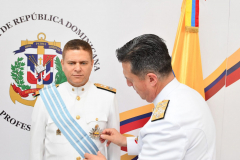 Presidente-de-la-Republica-aborda-embarcacion-colombiana-de-visita-en-el-pais-5-scaled
