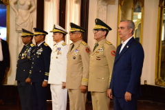 Presidente-Luis-Abinader-recibe-oficiales-promociones-de-las-Fuerzas-Armadas-y-la-Policia-Nacional-1
