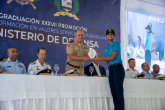 Presidente-y-Ministro-de-Defensa-encabezan-graduacion-de-5-mil-jovenes-formados-en-valores-del-Servicio-Militar-Voluntario-11-scaled Presidente-y-Ministro-de-Defensa-encabezan-graduacion-de-5-mil-jovenes-formados-en-valores-del-Servicio-Militar-Voluntario-11-scaled