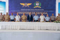 Presidente-y-Ministro-de-Defensa-encabezan-graduacion-de-5-mil-jovenes-formados-en-valores-del-Servicio-Militar-Voluntario-18-scaled Presidente-y-Ministro-de-Defensa-encabezan-graduacion-de-5-mil-jovenes-formados-en-valores-del-Servicio-Militar-Voluntario-18-scaled
