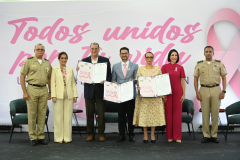 Primera-Dama-Raquel-Arbaje-participa-en-conferencias-preventivas-del-Cancer-de-Mama-en-el-MIDE-1