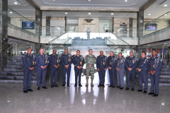 Trigesima-promocion-de-cadetes-y-guardiamarinas-de-las-Fuerzas-Armadas-y-la-Policia-visitan-Ministerio-de-Defensa-1-scaled