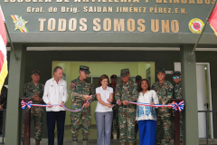 Vicepresidenta-Raquel-Pena-encabeza-inauguracion-nueva-Escuela-de-Artilleria-y-Blindados-4