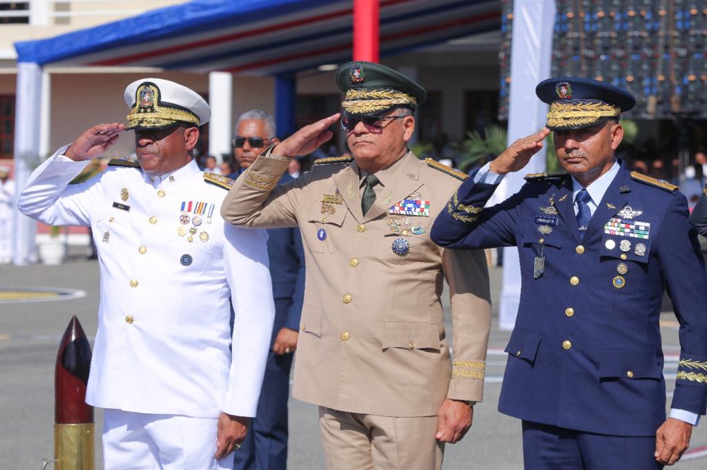 La Armada celebra Graduación de la LXXI Promoción de Damas y Caballeros Guardiamarinas 3