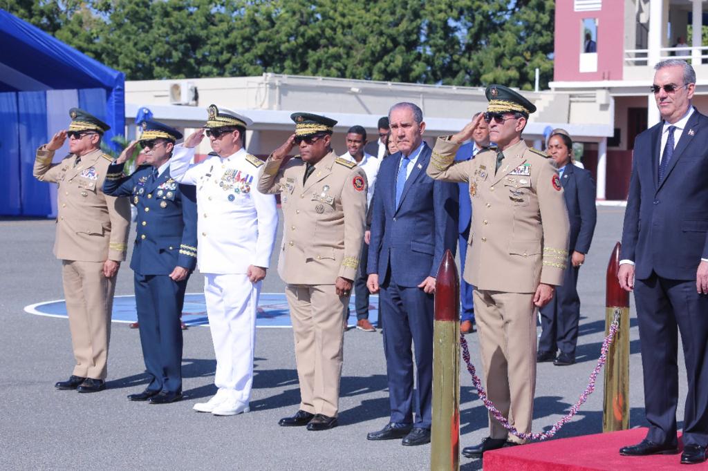 La Armada celebra Graduación de la LXXI Promoción de Damas y Caballeros Guardiamarinas 4