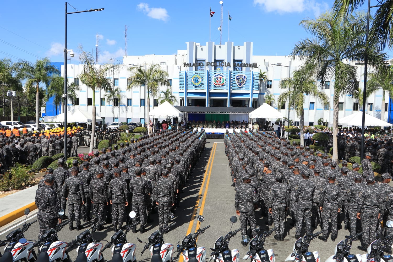 Fuerzas Armadas reconocen militares con “Medalla al mérito” por logros en  evento deportivo internacional - Ministerio de Defensa de República  Dominicana