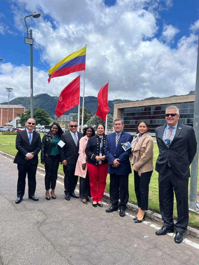 Periodistas del Ministerio de Defensa participan de eventos académicos en Colombia 3