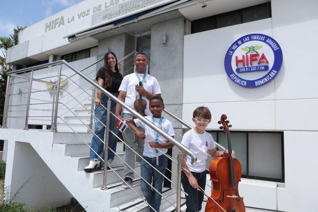 Profesores de música aseguran enseñar arte en los niños estimula su desarrollo integral 8