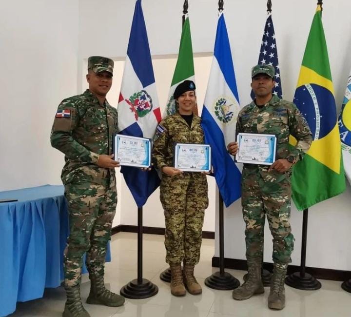 Soldaditos de Combate 16 unidades - Guateplast Guatemala