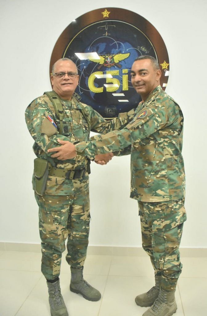 Comandante general del Ejército asume el mando del Comando Conjunto Unificado de Fuerzas Armadas 1