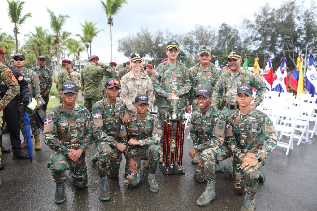 Presidente Luis Abinader encabeza ceremonia MIDE y Comando Sur EE. UU. clausuran competencia militar “Fuerzas Comando 2023”; Colombia gana el primer lugar; RD queda de sexto 2