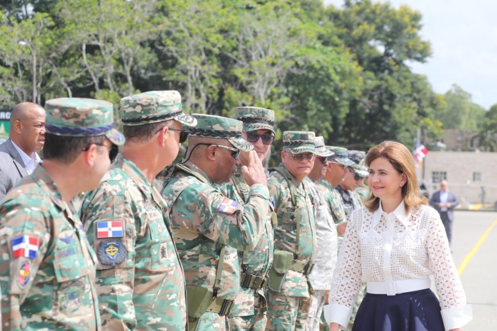 Ejército dominicano gradúa mil 300 nuevos soldados, formarán primer batallón policía militar 3
