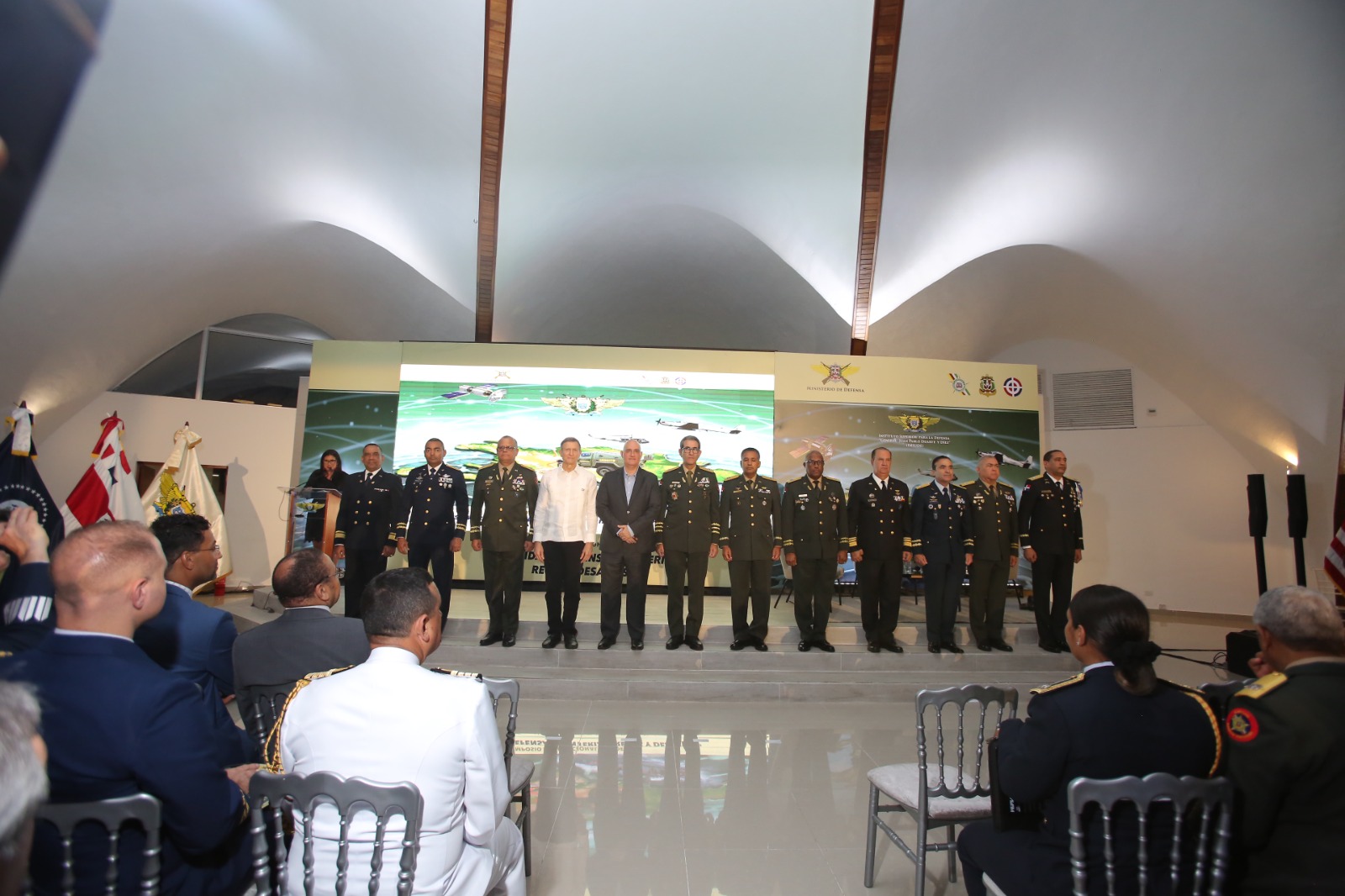 INSUDE inaugura simposio sobre “Seguridad y Defensa Fronteriza Retos y Desafíos” 4
