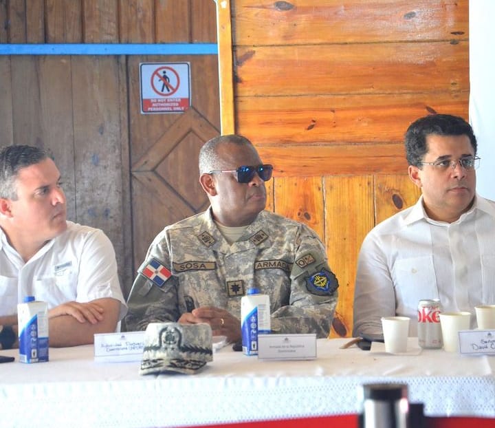 Presidente deja inaugurada edificación de la Armada en la isla Saona 2