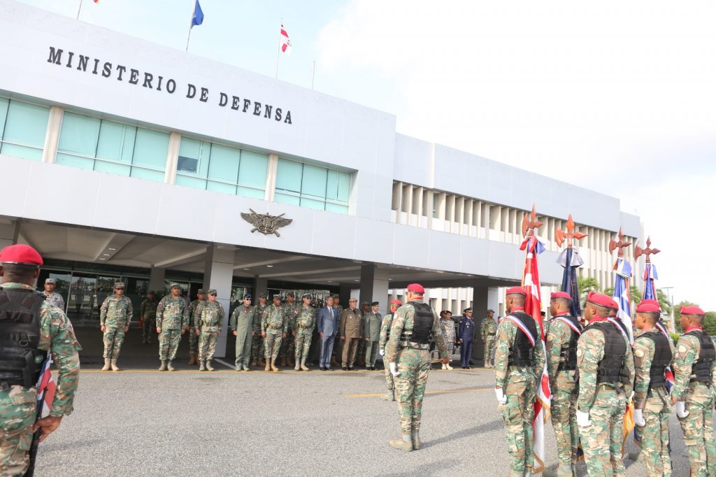 Miembros Consejo Internacional del Deporte Militar participan izada de bandera 2