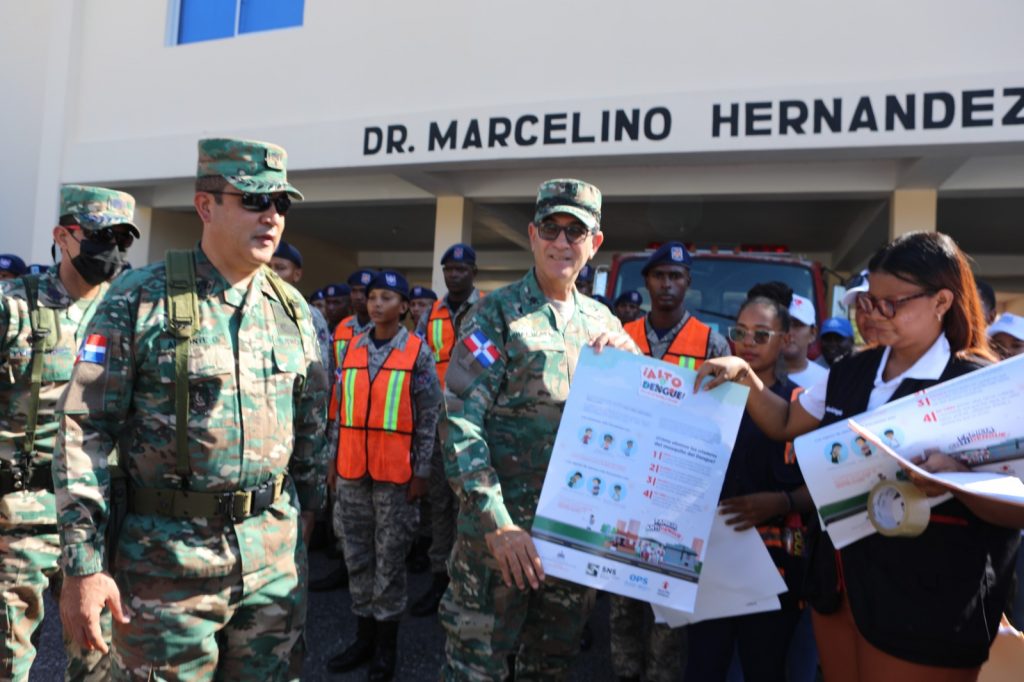 Militares se incorporan a operaciones de combate al dengue en el DN, el Gran Santo Domingo y otras regiones del país 8