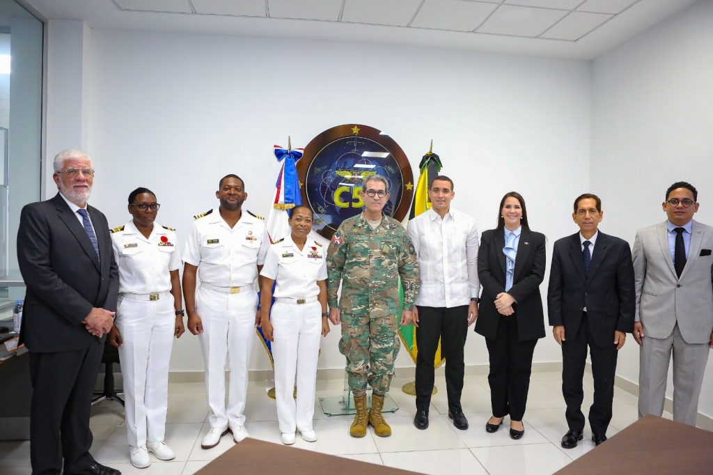 RD y Jamaica firman convenios para defensa de espacios aéreos y marítimos 7