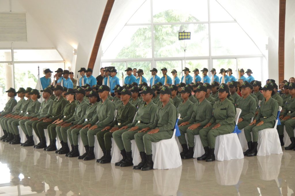 Servicio Militar Voluntario del MIDE gradúa primeros participantes en curso de Entrenamiento Militar Básico 2