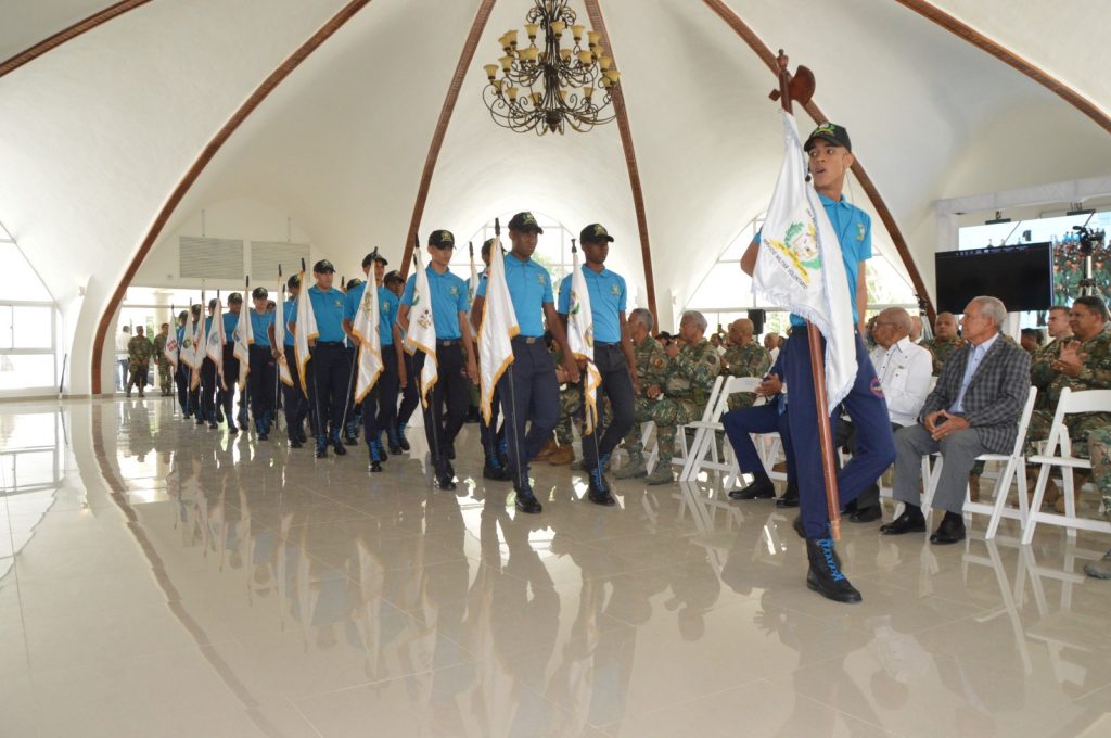 Servicio Militar Voluntario del MIDE gradúa primeros participantes en curso de Entrenamiento Militar Básico 8