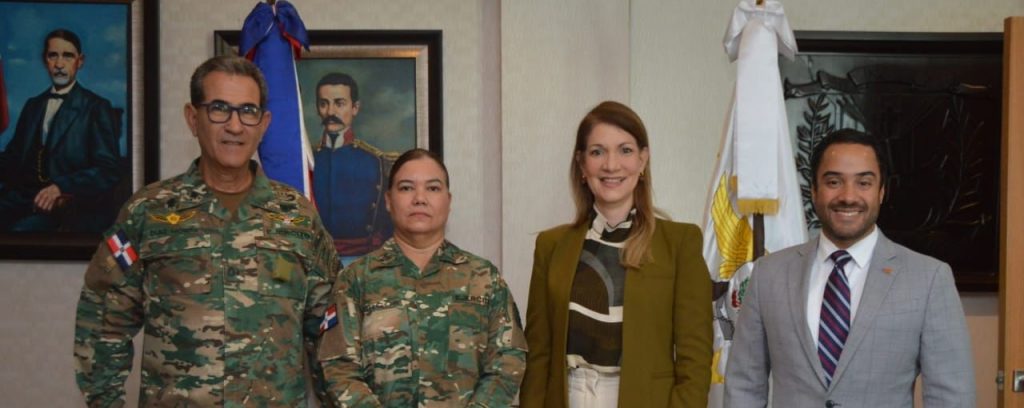 Ministerio de Defensa y BANDEX fortalecen lazos de cooperación 1
