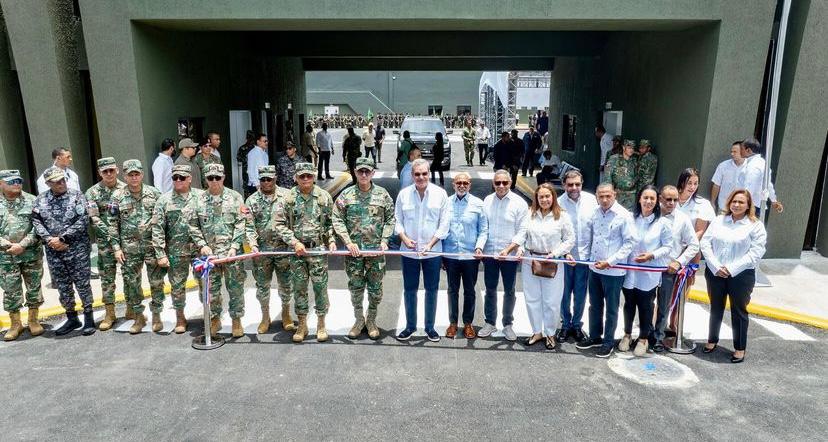 Presidente Luis Abinader Inaugura instalaciones de la 7ma. Brigada de Infantería del Ejército en San Francisco de Macorís 1