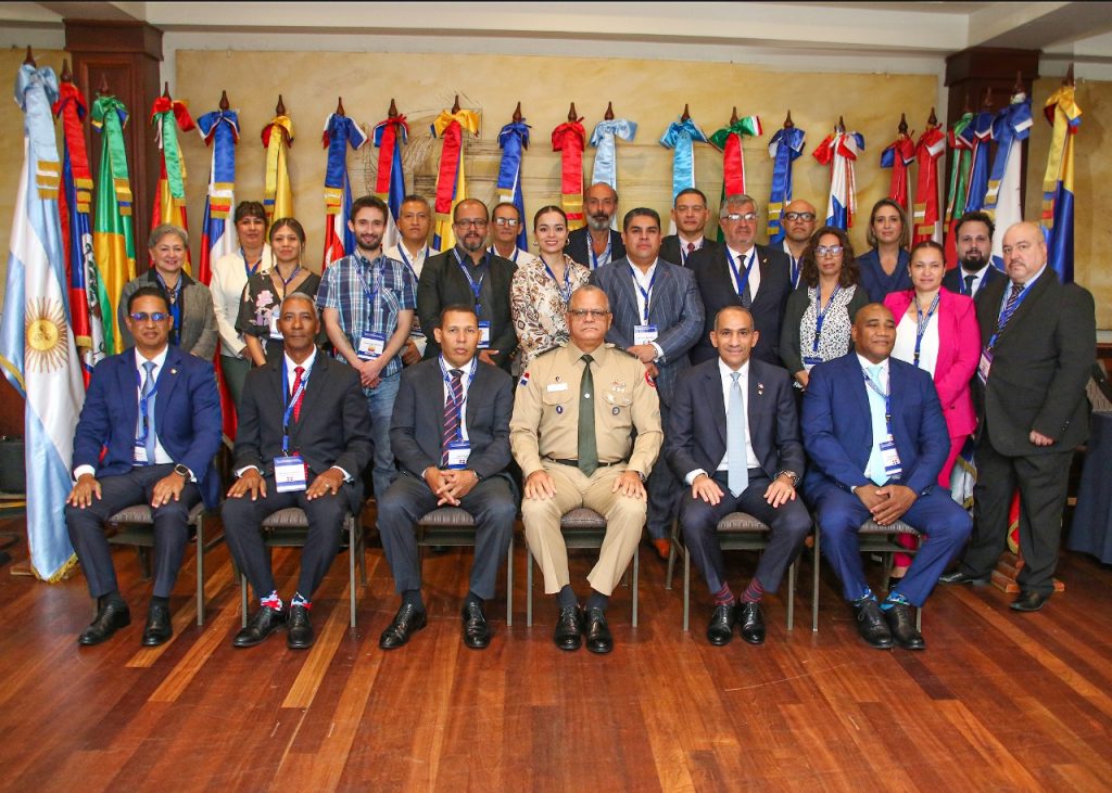 VIII Foro Iberoamericano de las Escuelas de Inteligencias 1