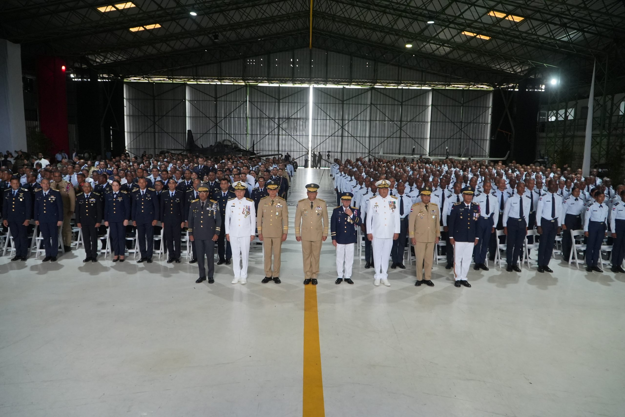 Ministro de Defensa participa a misa por el 77 aniversario de la FARD 6