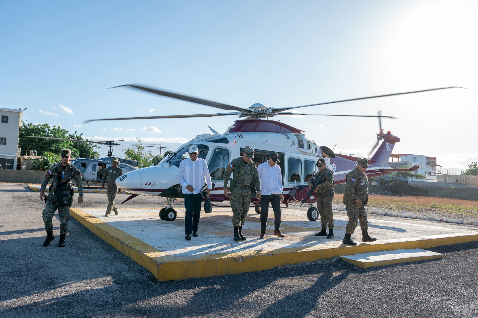 Ministros de Defensa y Administrativo de la Presidencia supervisan construcción de mercados binacionales en la frontera RD-Haití 15
