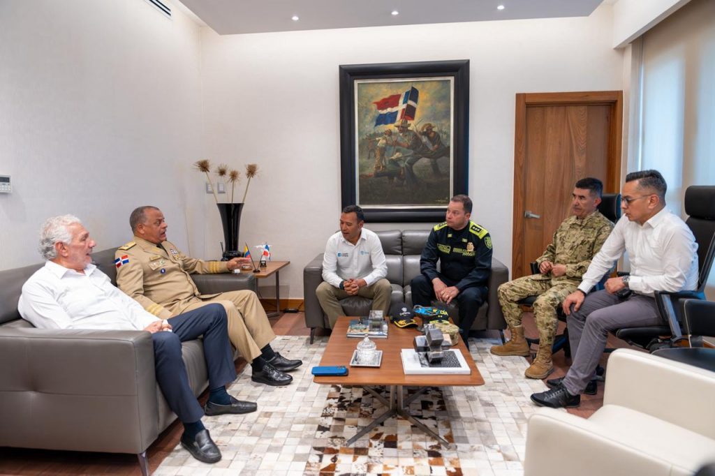 Ministros de Defensa de República Dominicana y Colombia reafirman lazos estratégicos en materia de seguridad y cooperación 1