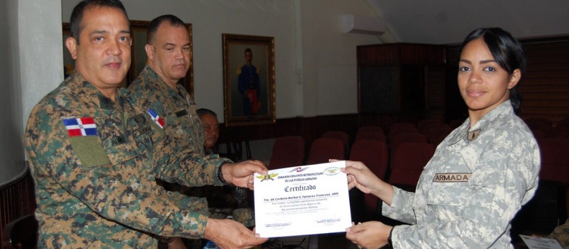 Gradúan 35 militares en Curso Especializado Reentrenamiento Militar en Seguridad para edificios públicos