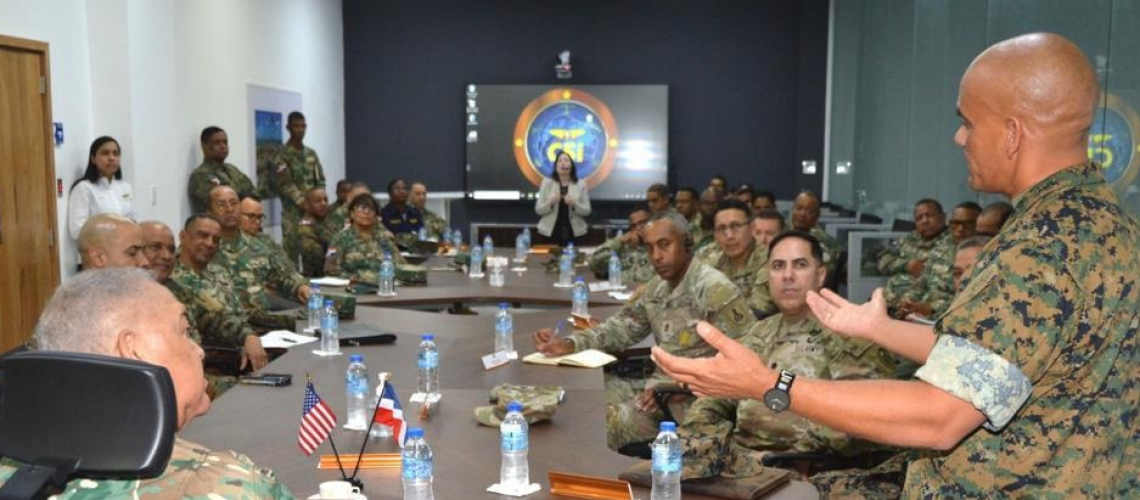 Altos mandos militares de RD se reúne con oficiales Comando Sur de EE UU buscan mejorar carrera suboficiales dominicanos 7